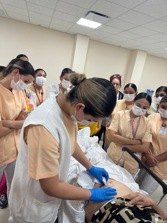 Primer Diplomado Manejo del Paciente Ostomizado